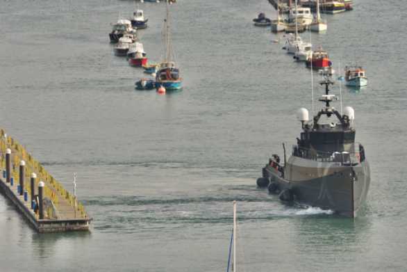 05 September 2023 - 08:51:21

-----------------------
Royal Navy experimental vessel XV Patrick Blackett departs Dartmouth